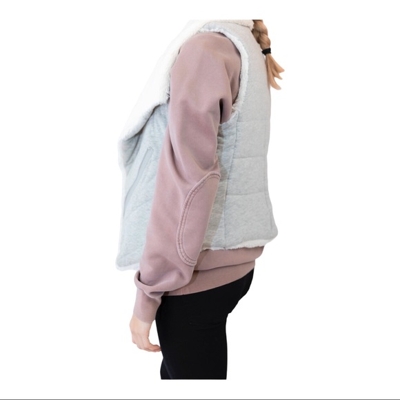 Armani Exchange Vest Size S - Picture 5 of 9